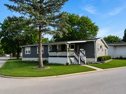 115 Tollview Rd, Elgin, IL 60123 photo 2