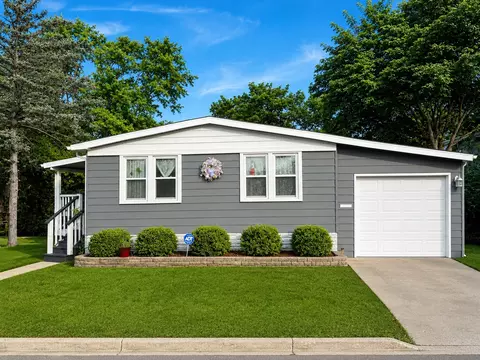 115 Tollview Rd, Elgin, IL 60123