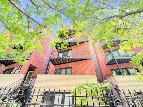 25 E 26th St #2, Chicago, IL 60616