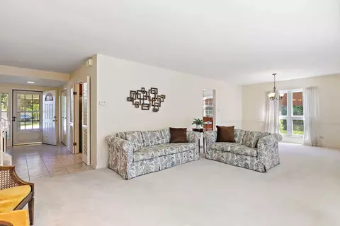 Other - 1150 Glen Ln, Hoffman Estates, IL 60169 photo 2 of 6