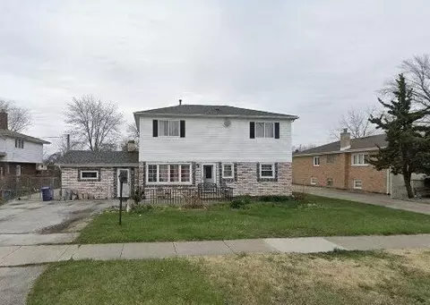 8329 Rutherford Ave, Burbank, IL 60459