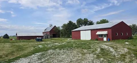 265 N 3300 East Rd, Strawn, IL 61775 photo 2