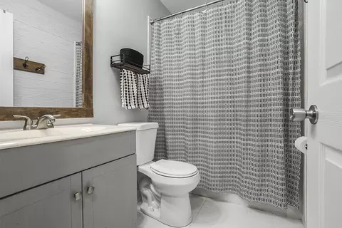 Bath - 4819 Goodhue Ln, Plainfield, IL 60586 photo 4 of 4