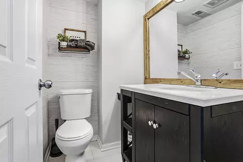 Bath - 4819 Goodhue Ln, Plainfield, IL 60586 photo 1 of 4