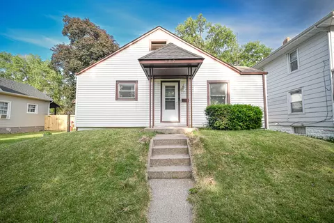 682 S Osborn Ave, Kankakee, IL 60901