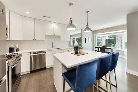 Kitchen - 1052 Rolling Pass, Glenview, IL 60025 photo 2 of 3