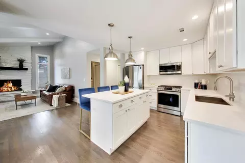 Kitchen - 1052 Rolling Pass, Glenview, IL 60025 photo 1 of 3