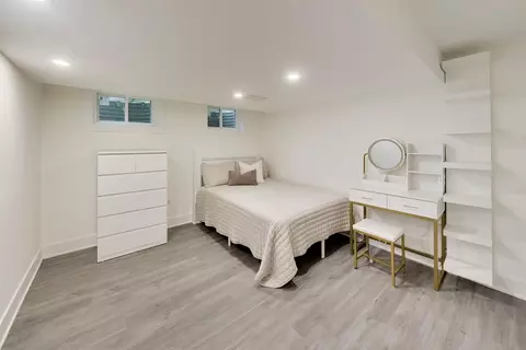 Bedroom - 1052 Rolling Pass, Glenview, IL 60025 photo 4 of 5