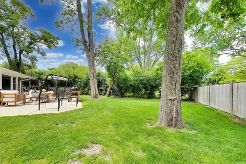 Exterior - 1052 Rolling Pass, Glenview, IL 60025 photo 7 of 7