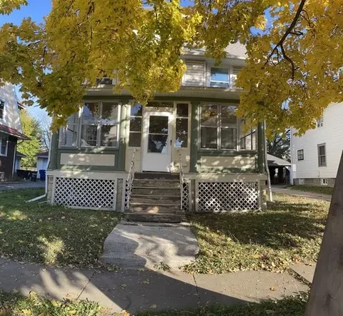 136 John St, Dekalb, IL 60115