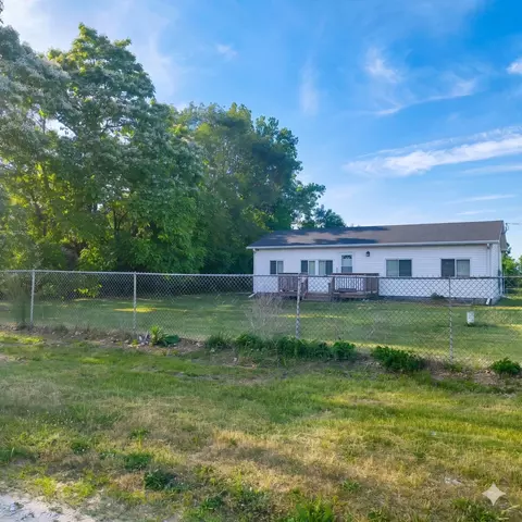 17611 E 4750s Rd, Pembroke Township, IL 60958
