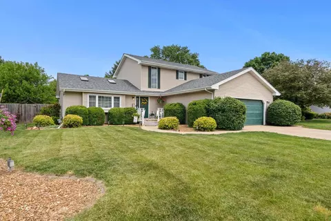 385 Princeton Ave, Bourbonnais, IL 60914