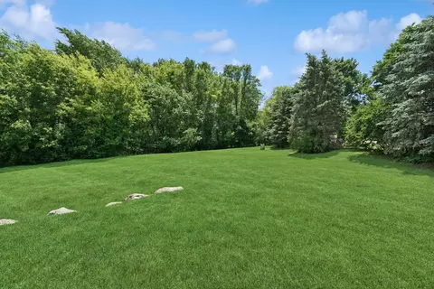 Exterior - 12 Covington Ct, Algonquin, IL 60102 photo 10 of 10