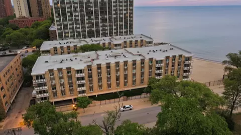 View/Area - 2772 E 75th St #2GS, Chicago, IL 60649 photo 3 of 3