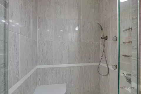 Bath - 585 Williamsburg Ct #D2, Wheeling, IL 60090 photo 2 of 4