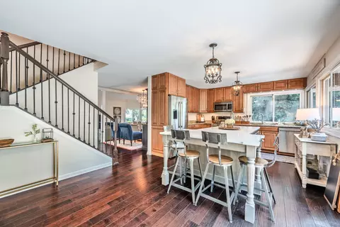 Kitchen - 52 Redstart Rd, Naperville, IL 60565 photo 3 of 3