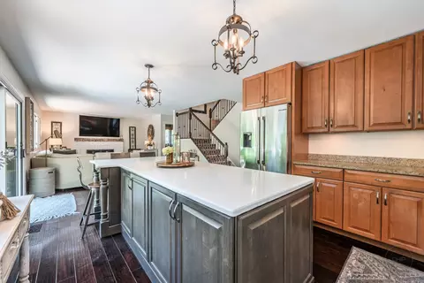 Kitchen - 52 Redstart Rd, Naperville, IL 60565 photo 2 of 3