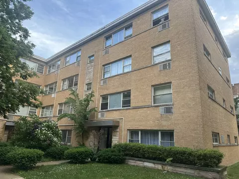 2205 W Highland Ave #1N, Chicago, IL 60659