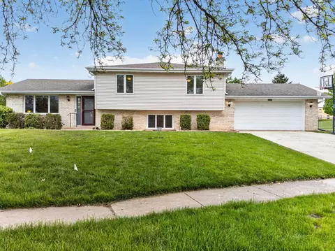 Exterior - 10818 Bryant Rd, Mokena, IL 60448 photo 6 of 6