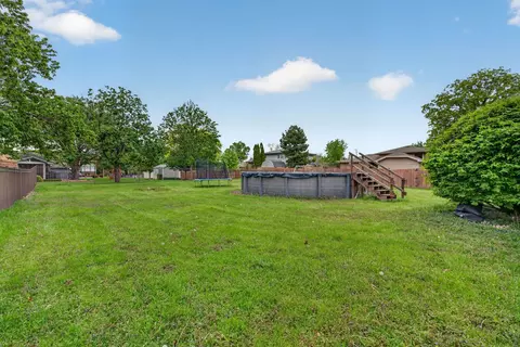 Exterior - 10818 Bryant Rd, Mokena, IL 60448 photo 2 of 6