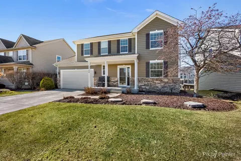 748 Cashmere Ln, Elgin, IL 60124
