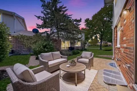Exterior - 1696 Darwin Ct, Wheaton, IL 60189 photo 3 of 5