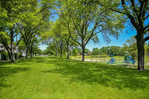 View/Area - 1696 Darwin Ct, Wheaton, IL 60189 photo 1 of 1
