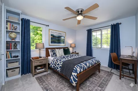 Bedroom - 1696 Darwin Ct, Wheaton, IL 60189 photo 3 of 6