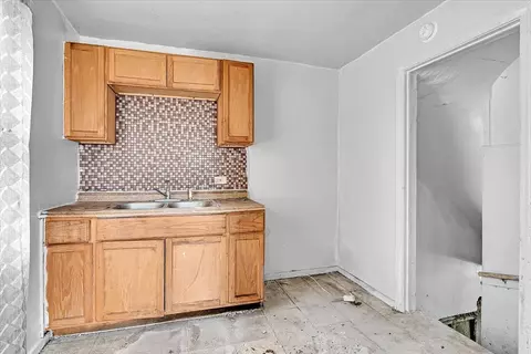 Other - 9846 S Calhoun Ave, Chicago, IL 60617 photo 2 of 5