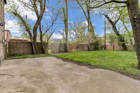 Exterior - 9846 S Calhoun Ave, Chicago, IL 60617 photo 4 of 6