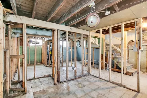 Other - 9846 S Calhoun Ave, Chicago, IL 60617 photo 4 of 5