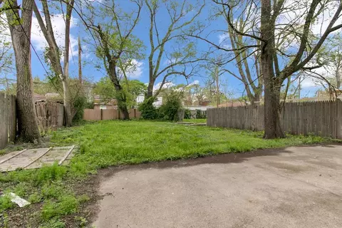 Exterior - 9846 S Calhoun Ave, Chicago, IL 60617 photo 5 of 6