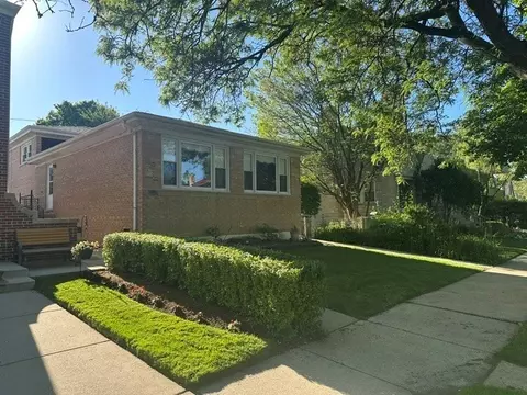 6034 N Bernard St, Chicago, IL 60659