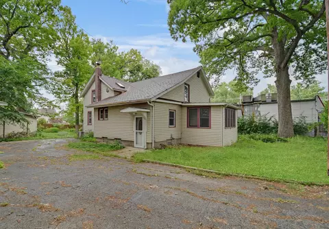 Exterior - 1408 E Washington St, Joliet, IL 60433 photo 3 of 7