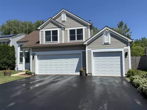 339 White Tail Dr, Hainesville, IL 60030