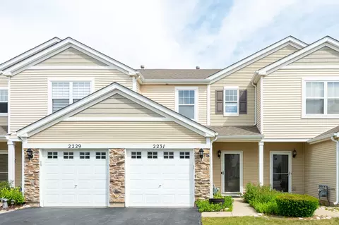 2231 Flagstone Ln, Carpentersville, IL 60110