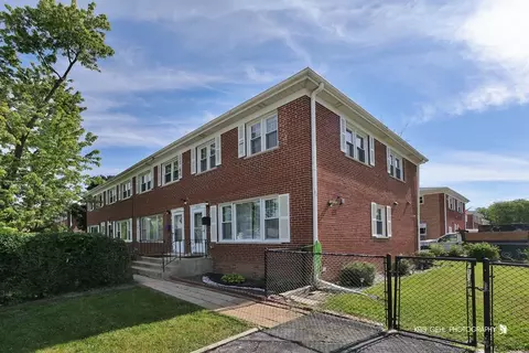 9550 Potter Rd, Des Plaines, IL 60016