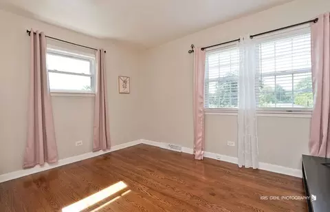 Bedroom - 9550 Potter Rd, Des Plaines, IL 60016 photo 3 of 3