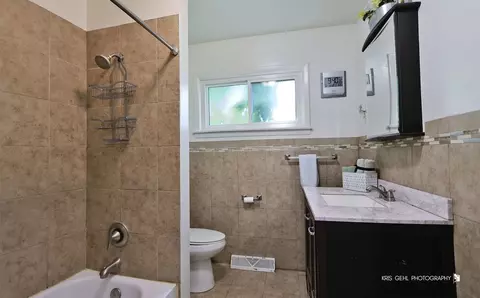 Bath - 9550 Potter Rd, Des Plaines, IL 60016 photo 2 of 2