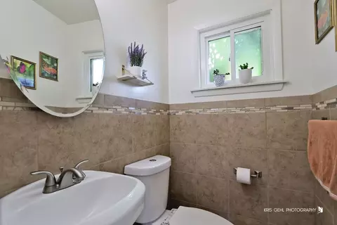 Bath - 9550 Potter Rd, Des Plaines, IL 60016 photo 1 of 2
