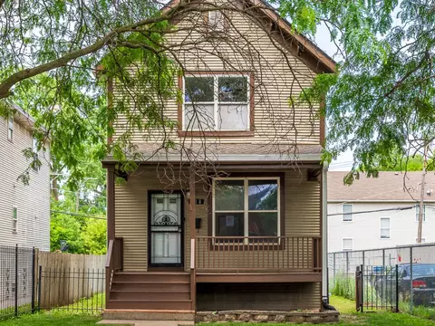 118 E 107th St, Chicago, IL 60628