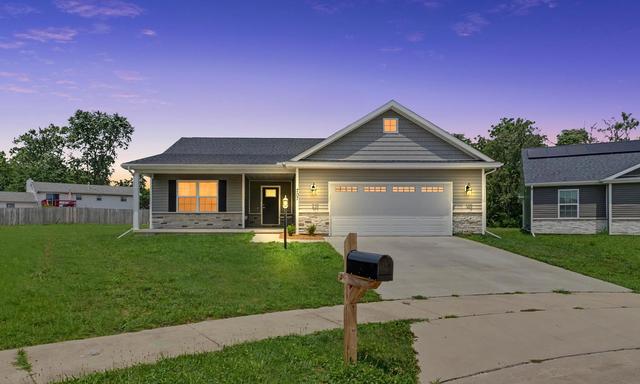 707 N Abbey Rd, Urbana, IL 61802