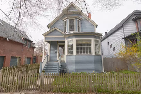 1220 E 57th St, Chicago, IL 60637