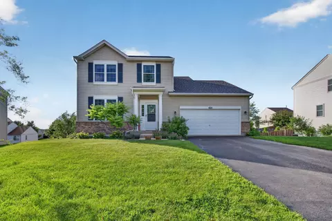635 Gallant Dr, Minooka, IL 60447