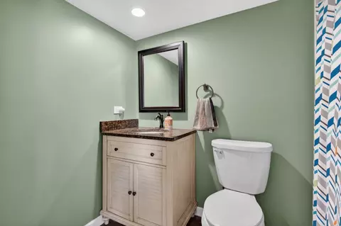 Bath - 635 Gallant Dr, Minooka, IL 60447 photo 4 of 4