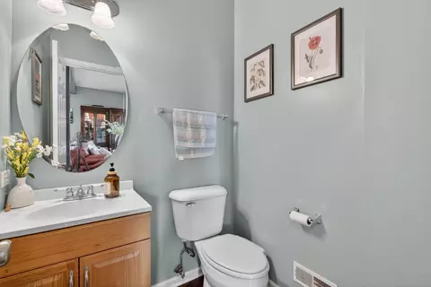 Bath - 635 Gallant Dr, Minooka, IL 60447 photo 1 of 4
