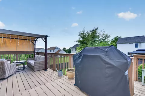 Exterior - 635 Gallant Dr, Minooka, IL 60447 photo 5 of 11