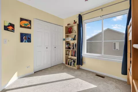 Bedroom - 635 Gallant Dr, Minooka, IL 60447 photo 2 of 6