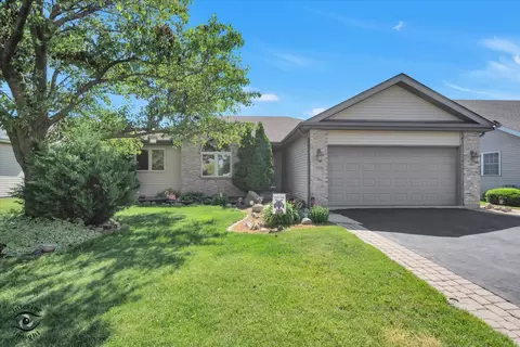 Exterior - 1541 Mallards Cv, Beecher, IL 60401 photo 2 of 6