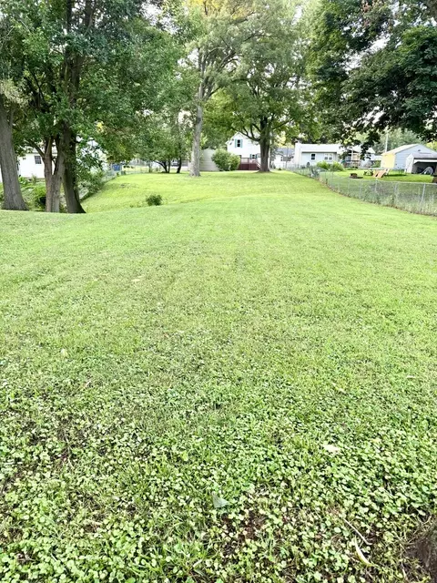 Exterior - 3444 19th Ave, Moline, IL 61265 photo 5 of 12